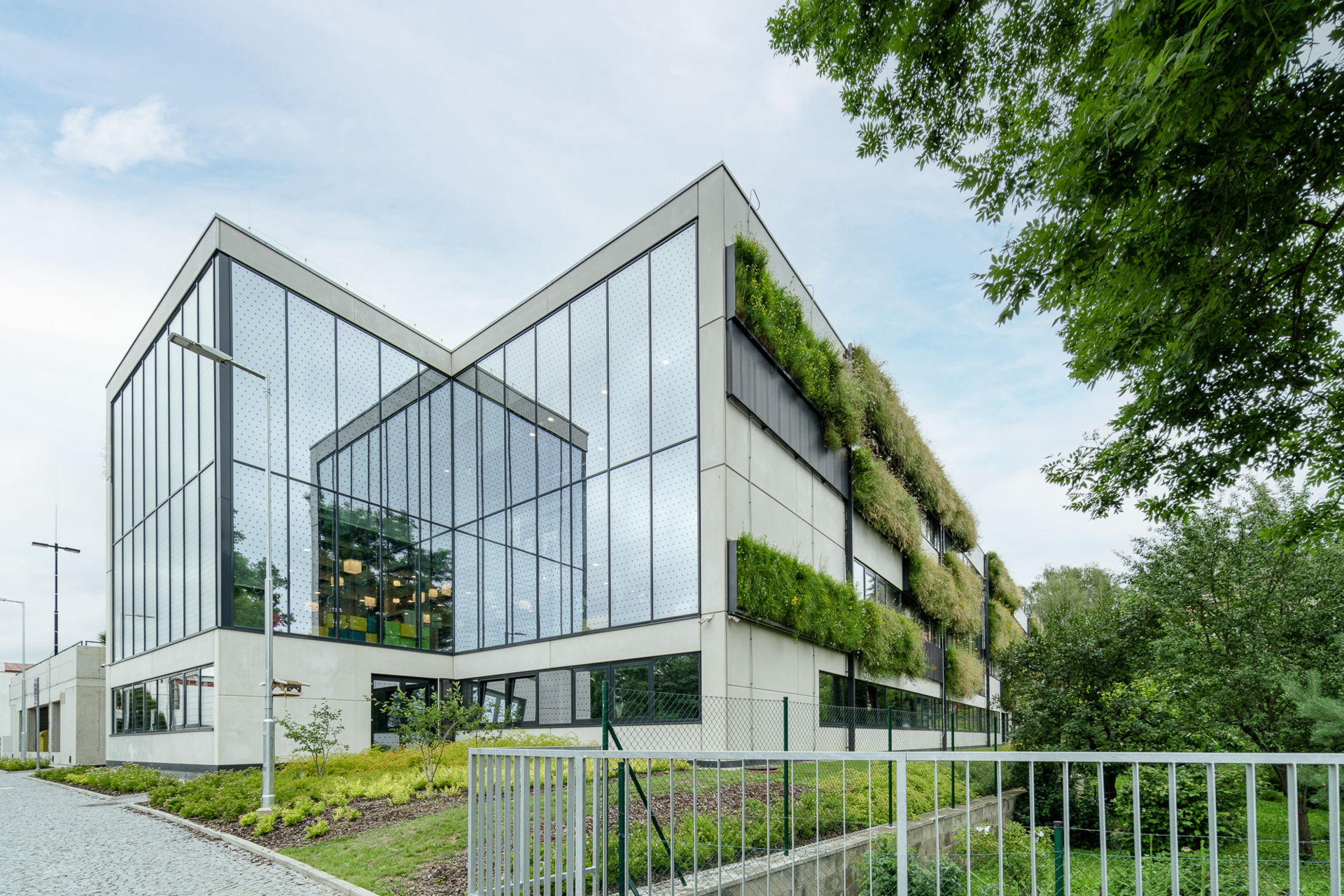 A Vysočina Megyei Könyvtár új épülete – harmóniában a környezettel