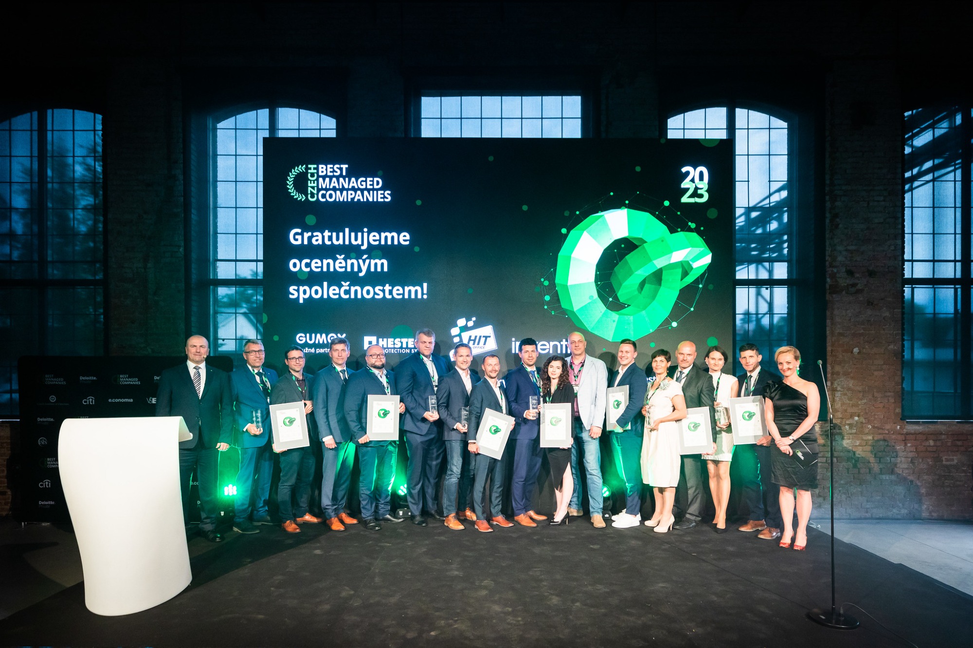 A díjátadó ünnepségen a Cseh Köztársaság idei legjobban irányított vállalatainak díjazottjai